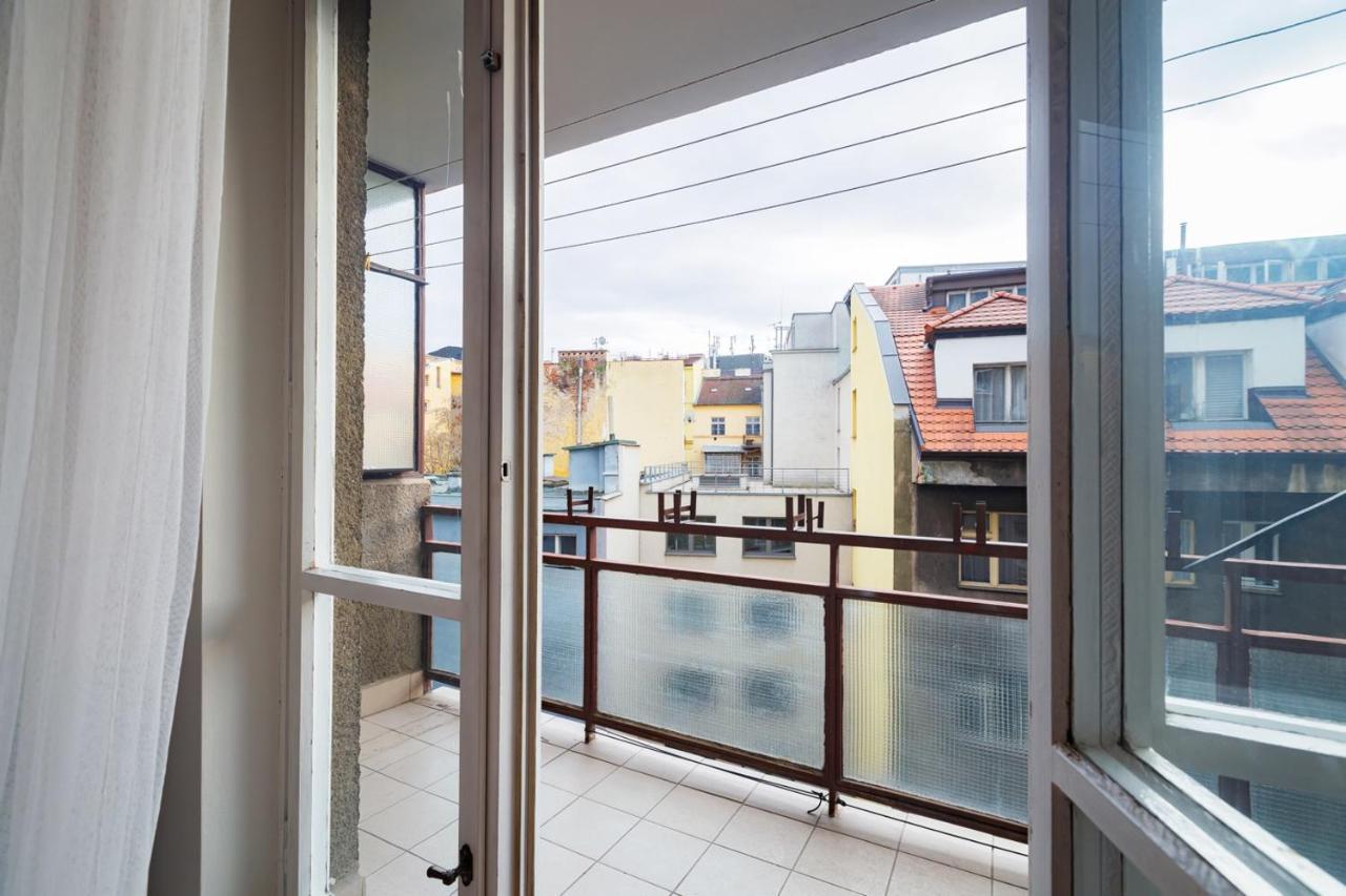 Quiet & Cozy Apartment/ Balcony / Popular Location Apartmán Prague